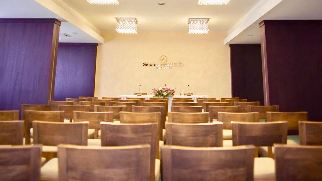 Semitronix Hotel Prishtina Pristina Esterno foto